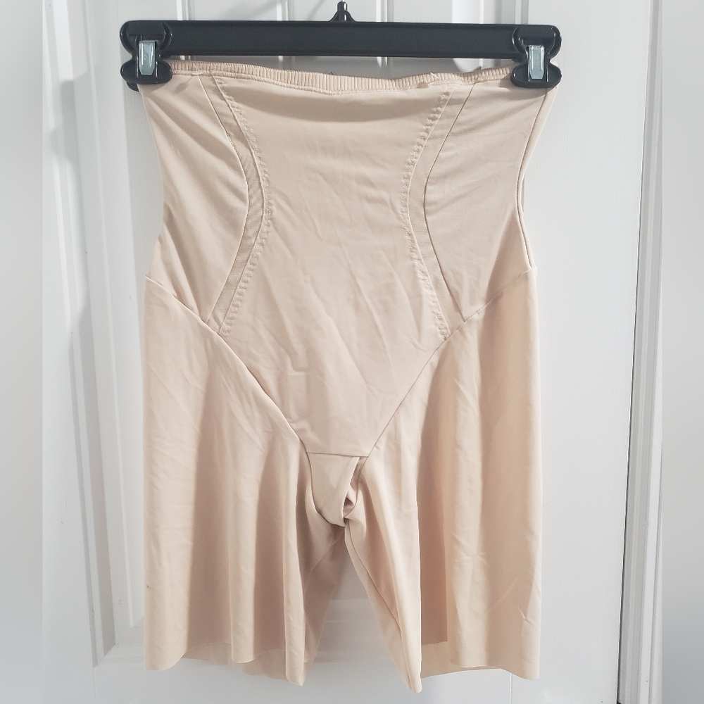 MADENFORM seamless high waist shapewear shorts sz L Nude